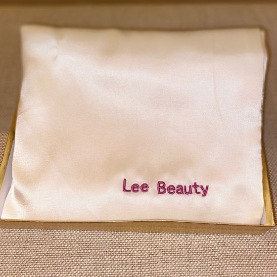 Lee Beauty Silk Blend White Queen Size Pillowcase with Zipper
