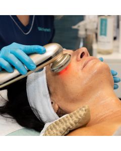 Nanocurrent Facial Treatment
